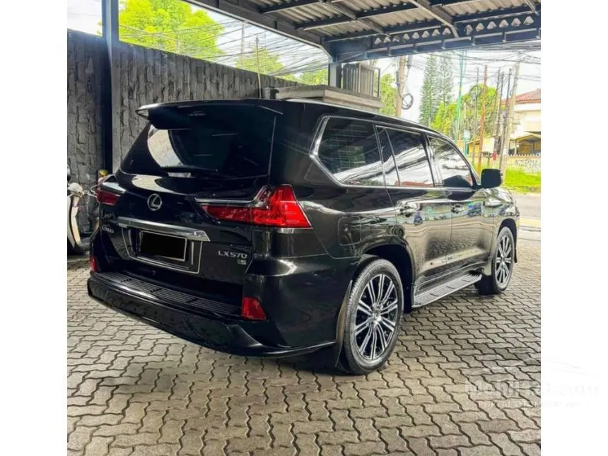 2010 Lexus LX 570 SUV