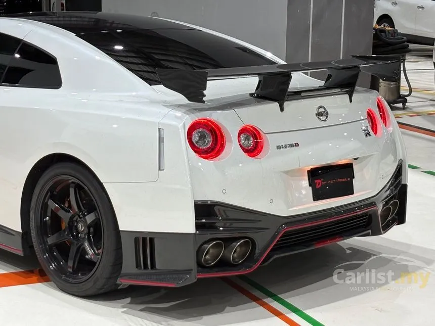 2017 Nissan GT-R NISMO Coupe