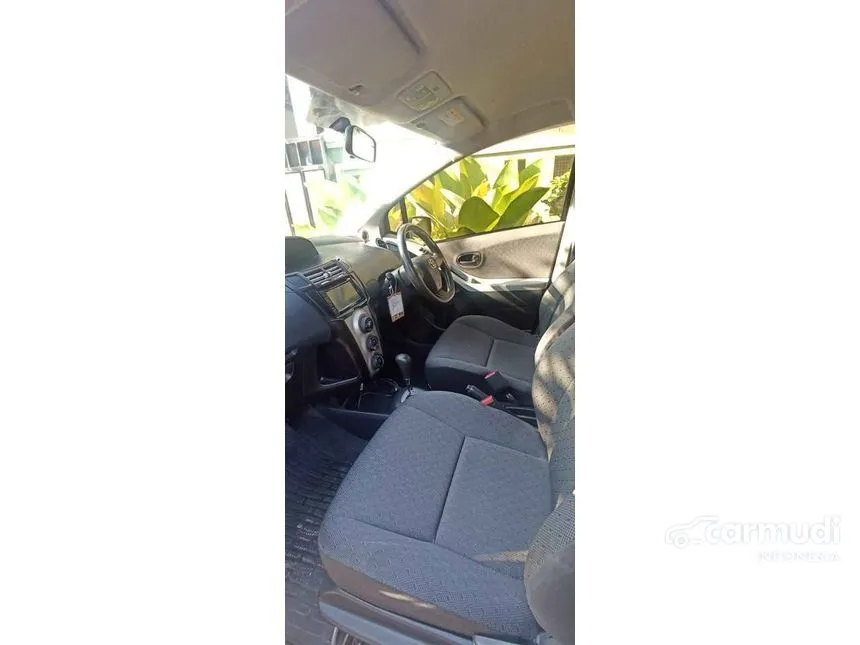 2013 Toyota Yaris E Hatchback