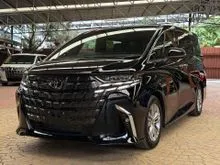 2025 Toyota Alphard 2.5 Z [ Facelift ] MPV GRADE 6AA ONLY 2.7K KM JBL SOUND SYSTEM AUTOMATED SIDE STEPS DIM BSM ROOF MONITOR POWERED BOOT