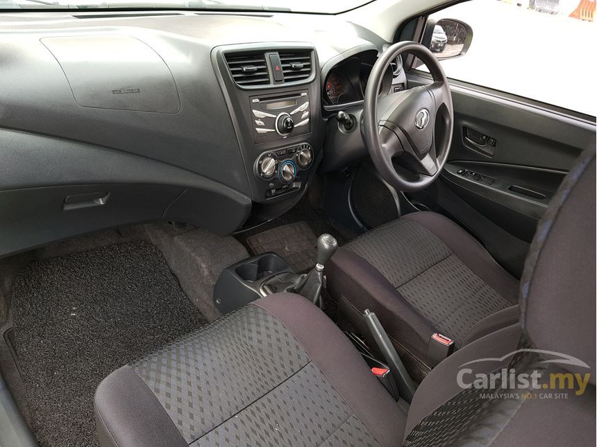 Perodua Axia 2015 G 1.0 in Kuala Lumpur Manual Hatchback 