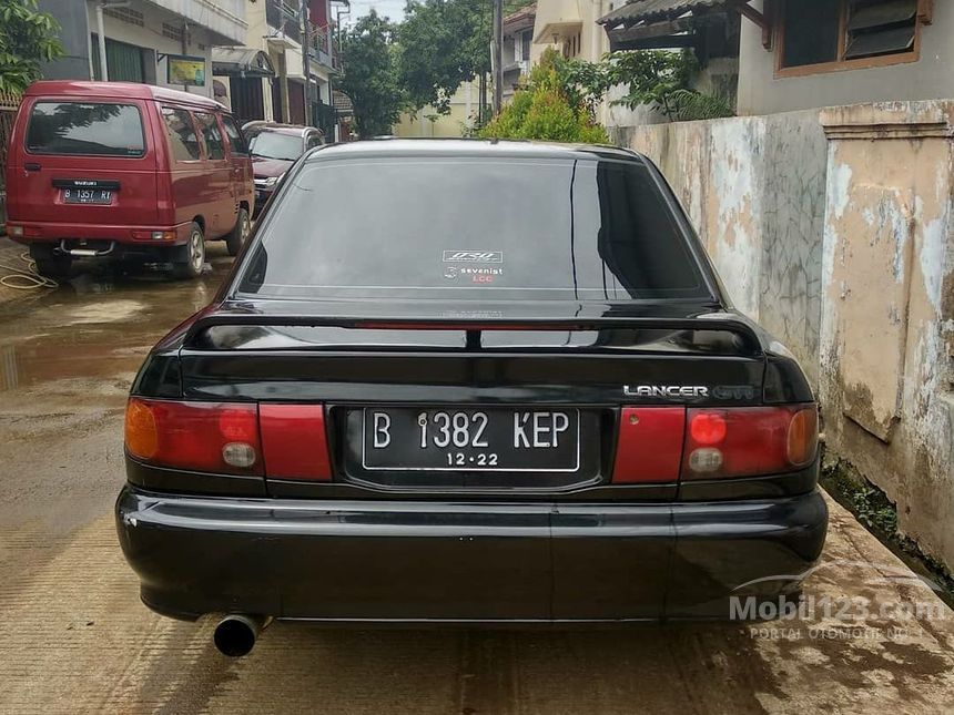 Jual Mobil  Mitsubishi Lancer  1995 1 8 di Jawa Barat Manual 