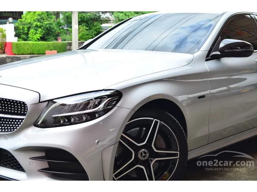 2022 Mercedes-Benz C300 e AMG Sport Sedan