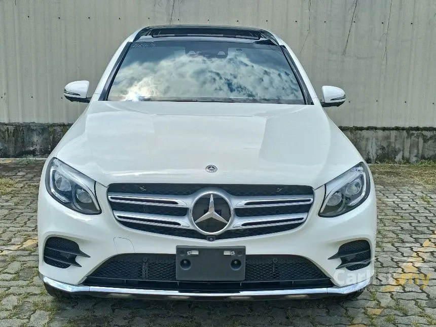 2019 Mercedes-Benz GLC250 4MATIC AMG Line SUV