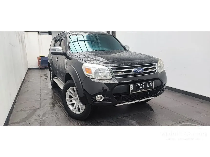 Jual Mobil Ford Everest 2014 XLT 2.5 di DKI Jakarta Automatic SUV Hitam Rp 219.000.000