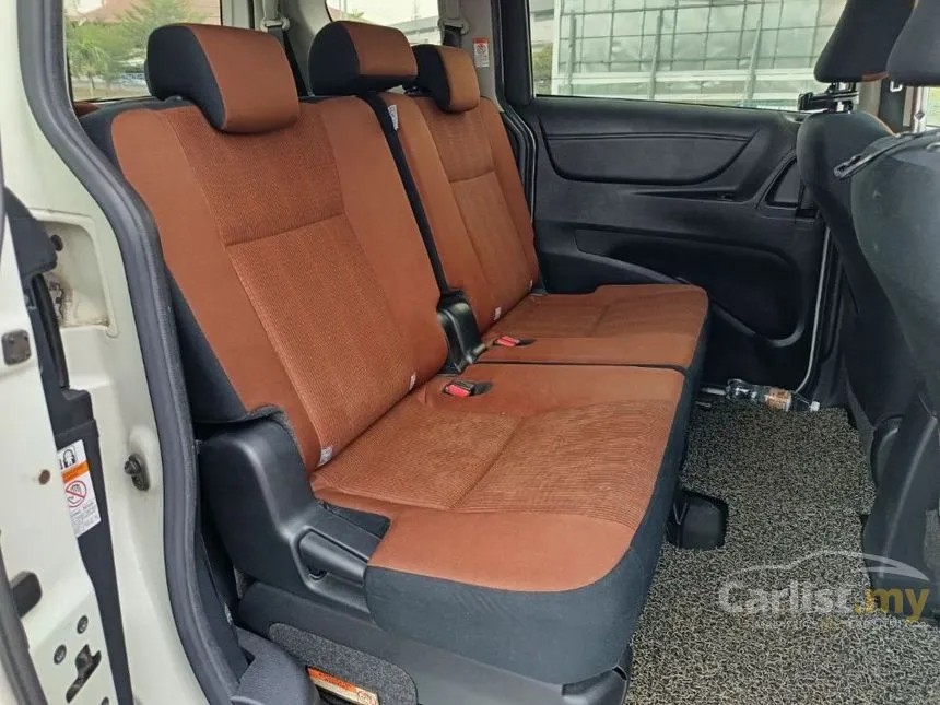 2017 Toyota Sienta V MPV