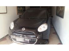 JUAL CEPAT Nissan March 2011, AT, Black Jkt