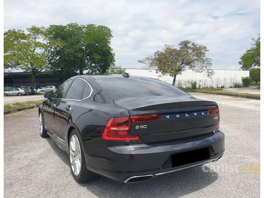 2019 Volvo S90 T8 Inscription Plus Sedan