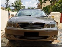 2004 Toyota Camry 2.4 V Sedan