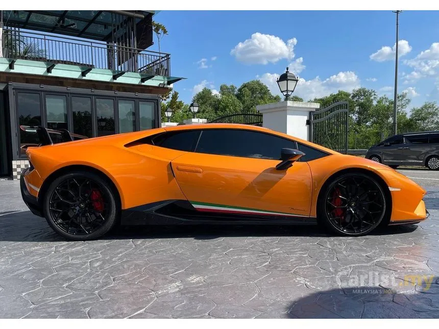 2019 Lamborghini Huracan Performante Coupe
