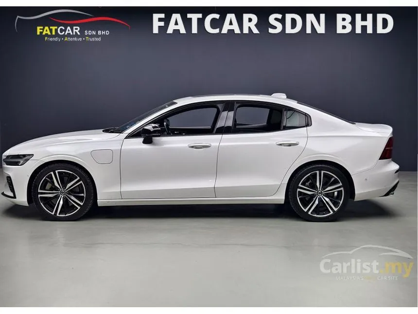 2020 Volvo S60 Recharge T8 R-Design Sedan