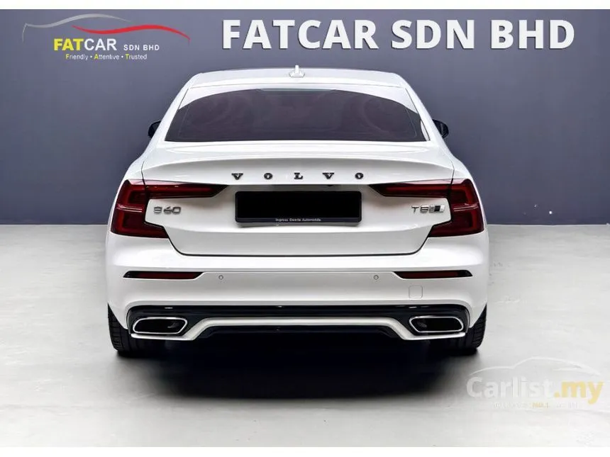 2020 Volvo S60 Recharge T8 R-Design Sedan