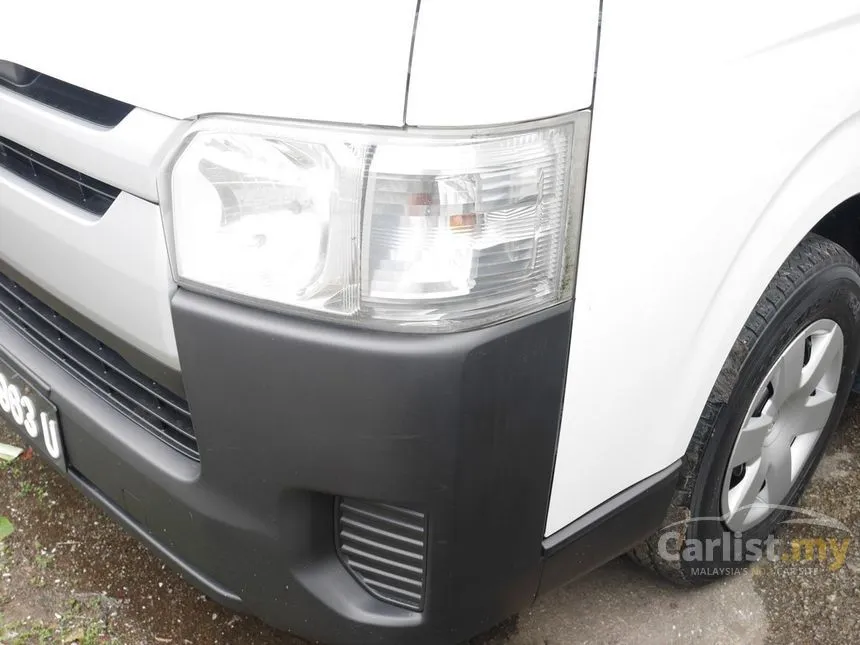 2014 Toyota Hiace Window Van