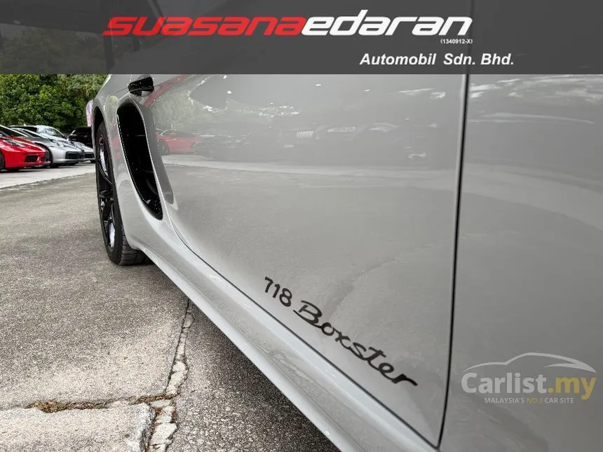 2022 Porsche 718 Boxster Convertible