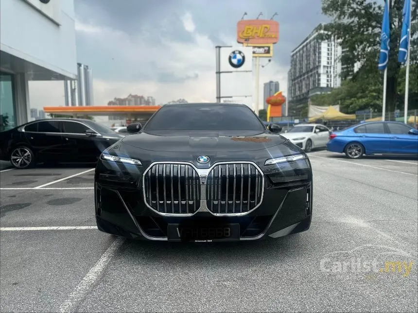 2024 BMW 750e xDrive M Sport Pure Excellence Sedan