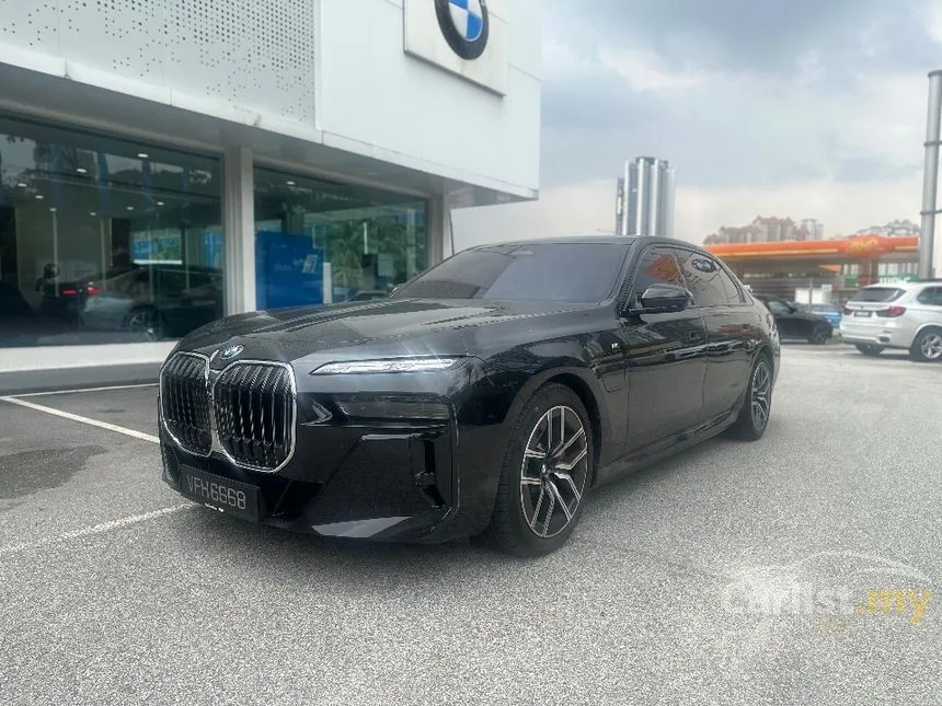 2024 BMW 750e xDrive M Sport Pure Excellence Sedan