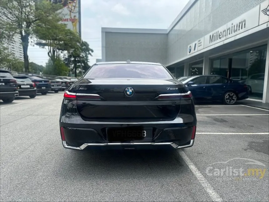 2024 BMW 750e xDrive M Sport Pure Excellence Sedan