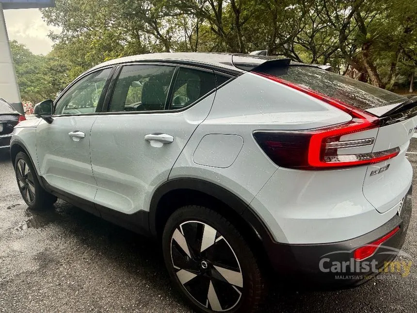 2025 Volvo EC40 SUV