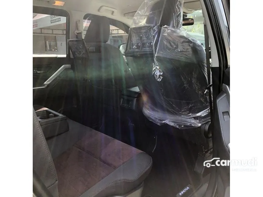 2022 Toyota Kijang Innova Zenix V Wagon