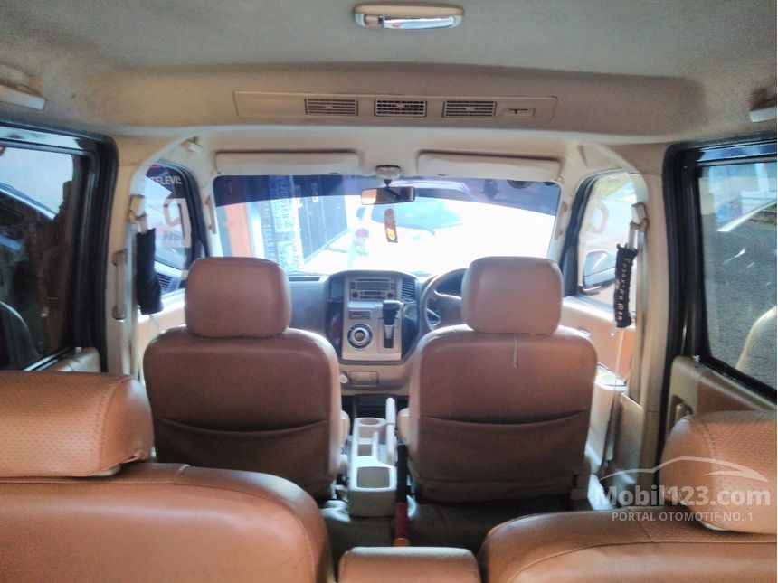 2011 Daihatsu Luxio X Wagon