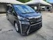 Recon 2019 Toyota Vellfire 2.5 ZA 7 Seater With 2 Power Door / Full Set Carrozzeria Player And Roof Monitor / PRE CRASH / LANE ASSISTS / GRADE 4.5 RECON