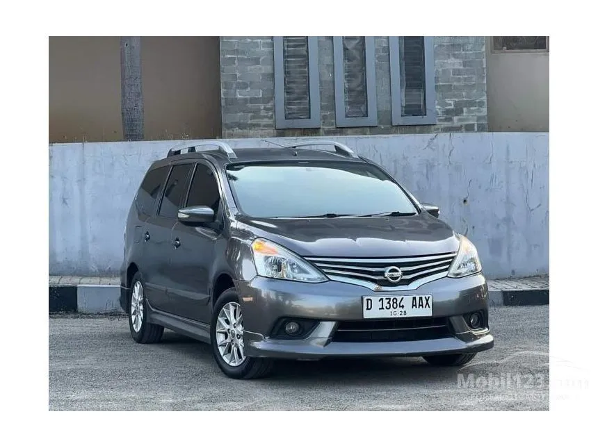 Jual Mobil Nissan Grand Livina 2013 Highway Star 1.5 di Jawa Barat Automatic MPV Abu