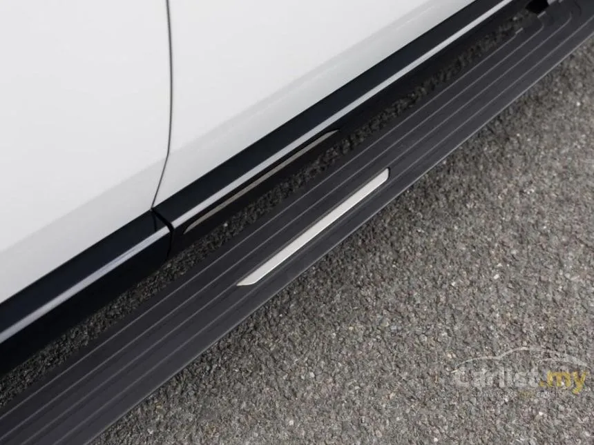 2025 Land Rover Range Rover P615 SV LWB SUV