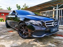 ( TRUE YEAR MADE 2018 ) Mercedes-Benz E250 2.0 Avantgarde , ONE OWNER , 33K KM SERVICE RECORD , WELL KEPT