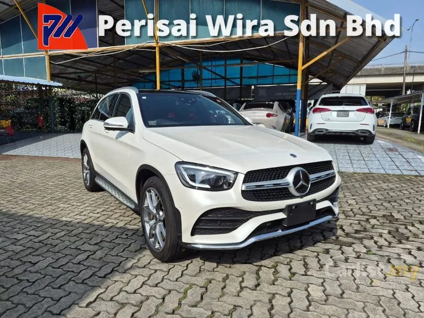 2021 Mercedes-Benz GLC300 4MATIC AMG Line SUV