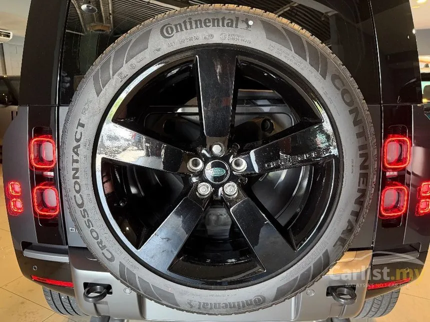 2024 Land Rover Defender 90 P525 Carpathian Edition SUV