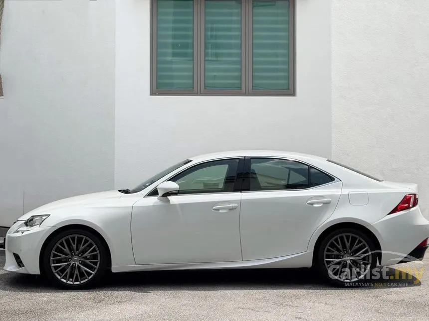 2014 Lexus IS 250 Sedan