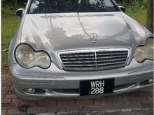 2002 Mercedes-Benz C240 2.6 Classic Sedan