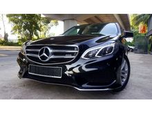 Mercedes-Benz E300 AMG NO HYBRID 1 YEAR WARRANTY 2012,SUPER HIGH SPEC,3 DVD MONITORS PLAYERS,PANAROMIC ROOF,LOW MILEAGE ONLY 53KM,ONE DATIN OWNER
