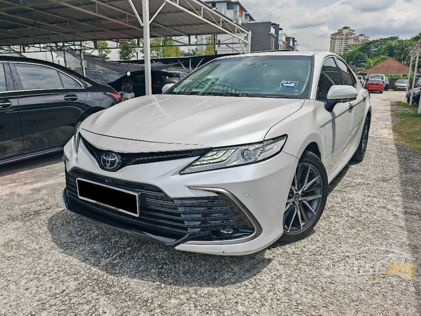 2023 Toyota Camry V Sedan