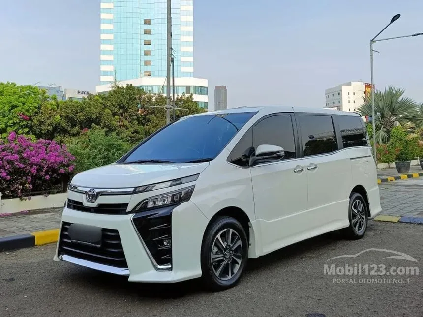 Jual Mobil Toyota Voxy 2019 2.0 di DKI Jakarta Automatic Wagon Putih Rp 330.000.000