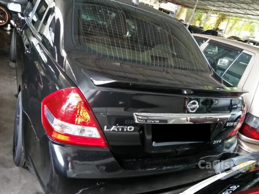 2008 Nissan Latio ST-L Hatchback
