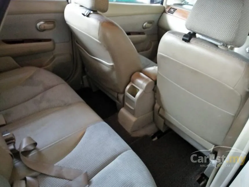 2008 Nissan Latio ST-L Hatchback