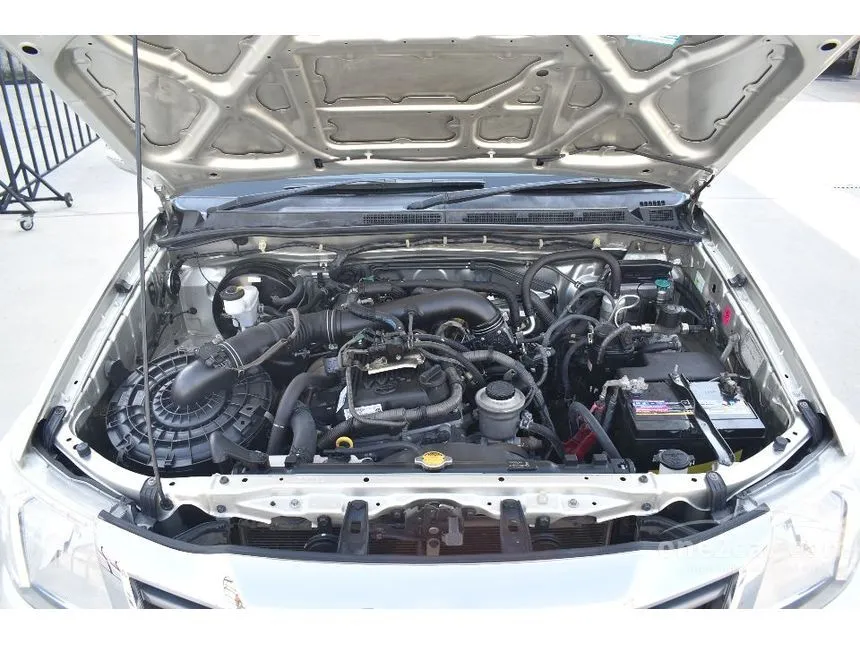 2014 Toyota Hilux Vigo CNG Pickup
