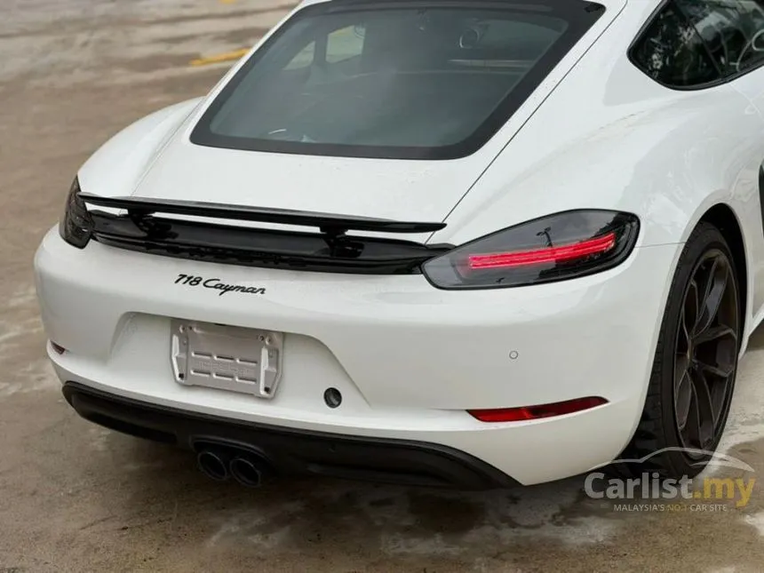 2024 Porsche 718 Cayman Coupe