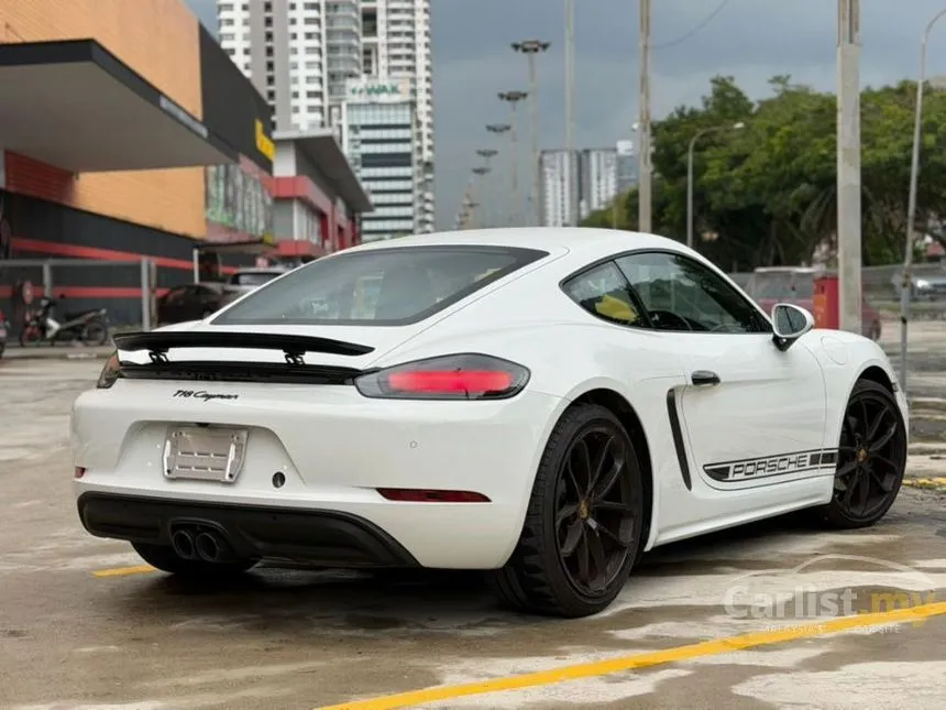 2024 Porsche 718 Cayman Coupe
