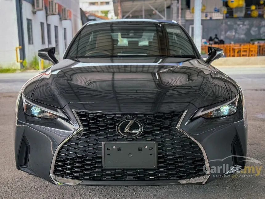 2022 Lexus IS 300 F Sport Sedan
