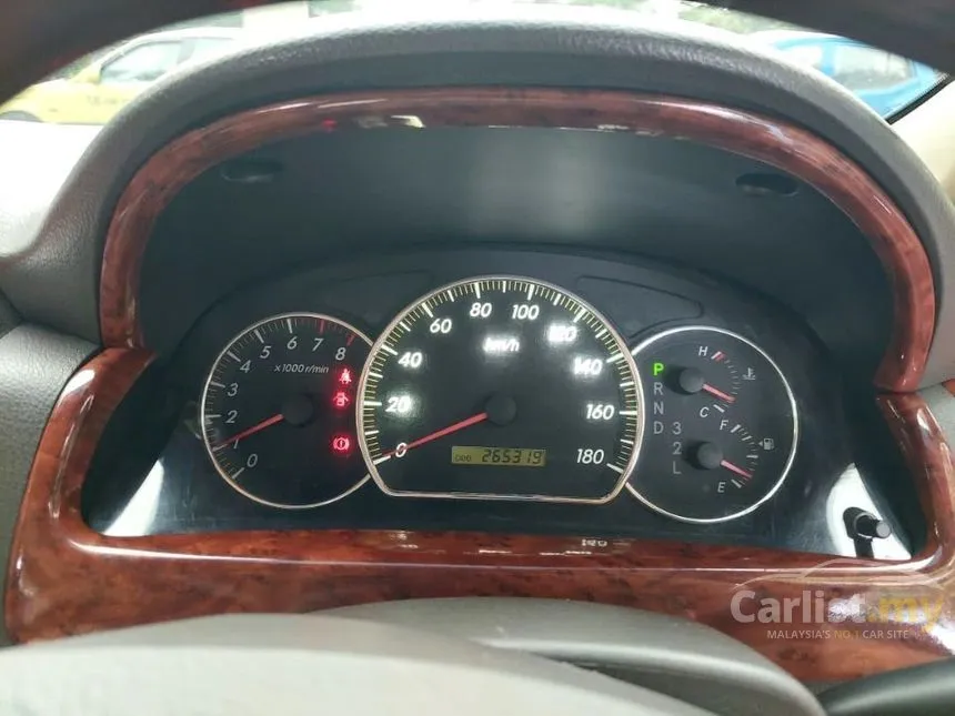 2005 Toyota Alphard V MPV