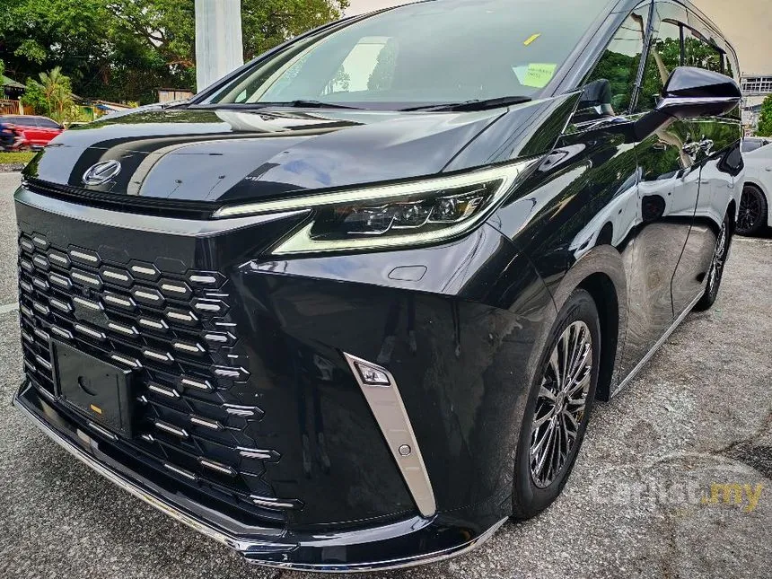 2024 Lexus LM 500h 4 Seater MPV