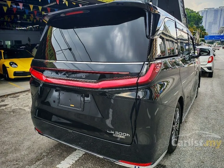 2024 Lexus LM 500h 4 Seater MPV