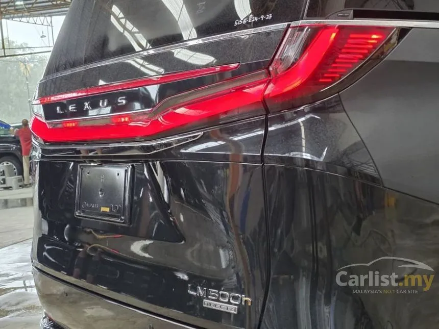 2024 Lexus LM 500h Version L 6 Seater MPV
