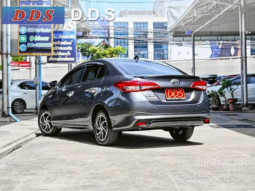 2022 Toyota Yaris Ativ Sport Sedan