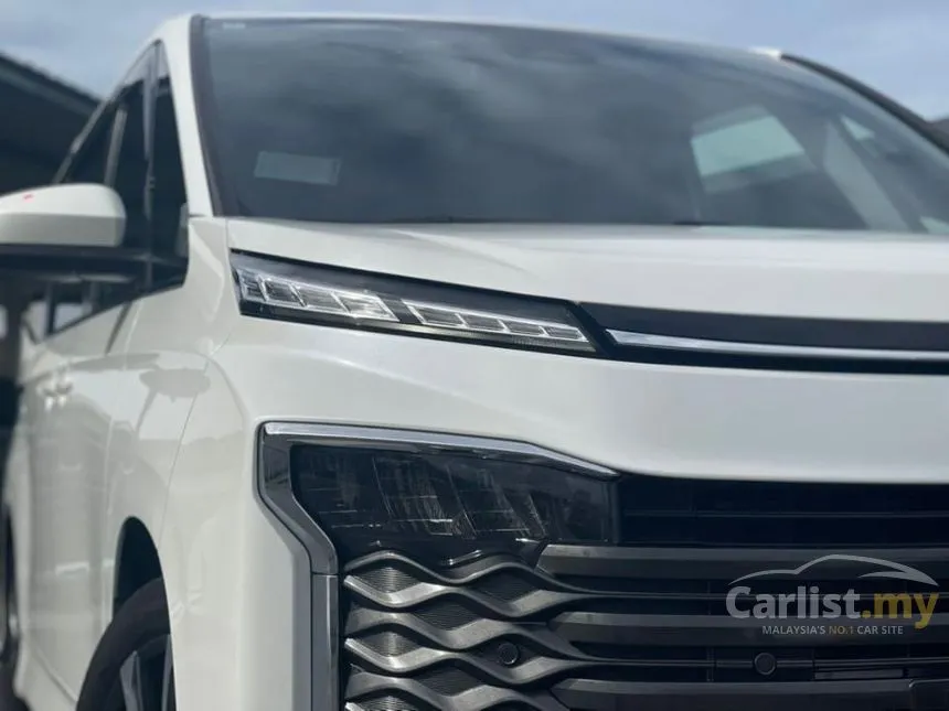 2022 Toyota Voxy S-Z MPV