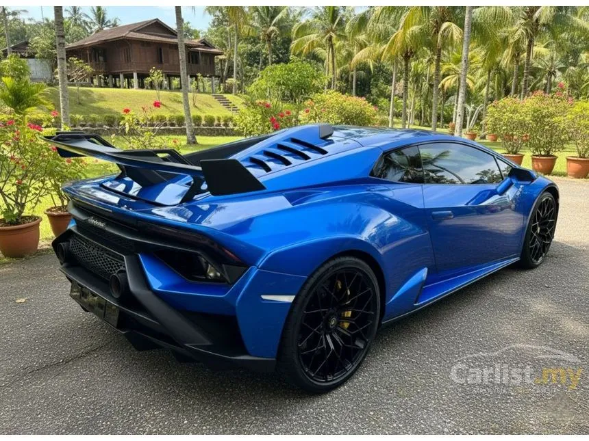 2022 Lamborghini Huracan STO Coupe