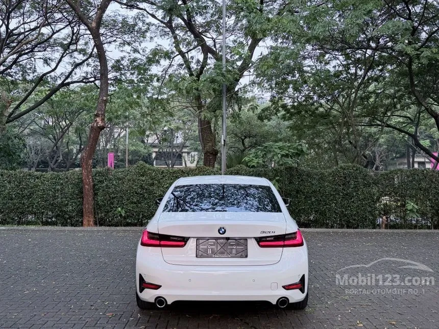 2022 BMW 320i Sport Sedan