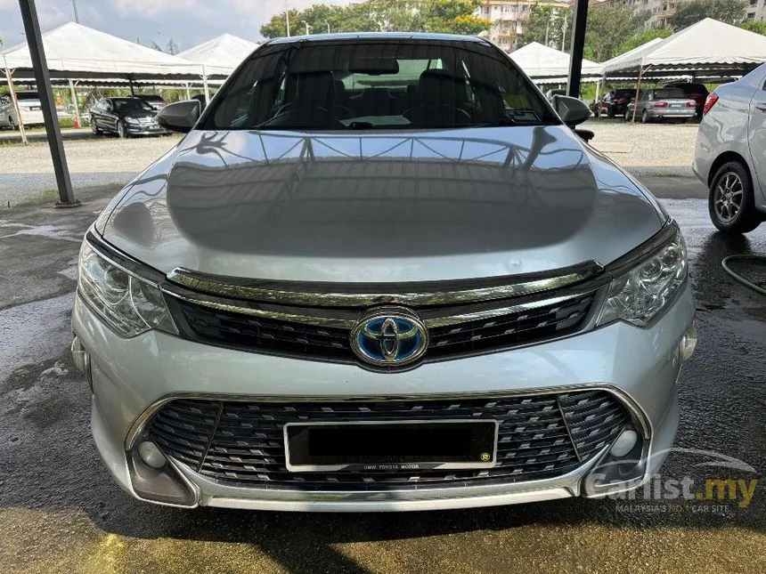 2015 Toyota Camry Hybrid Sedan